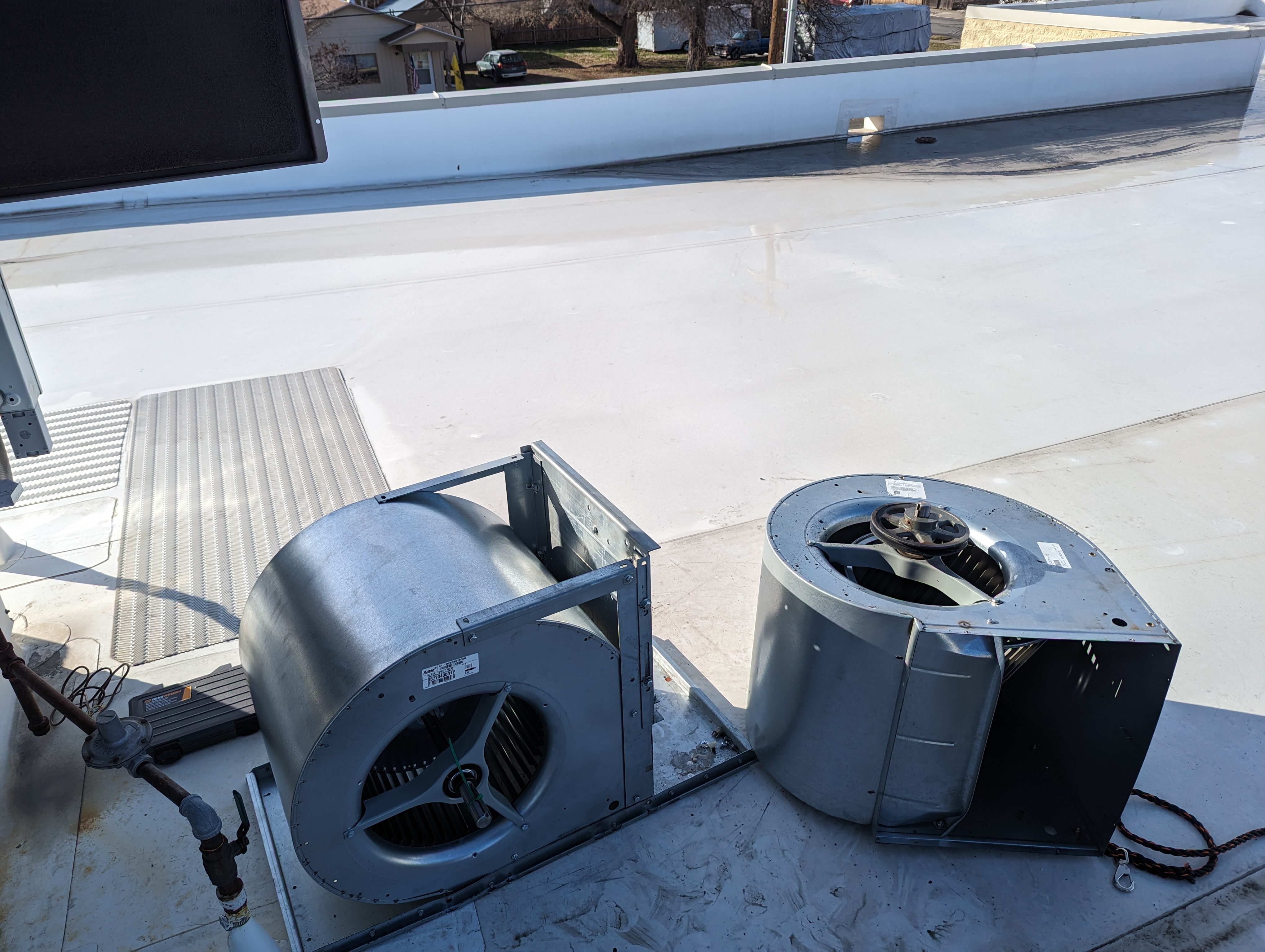 Commercial rooftop unit blower assembly repair in Meridian